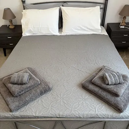 Vespoina With Private Parking Apartament Skiathos