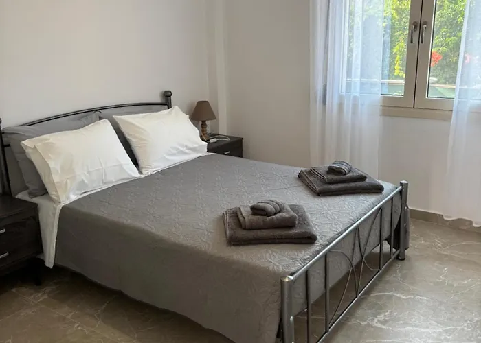 Vespoina With Private Parking Apartment