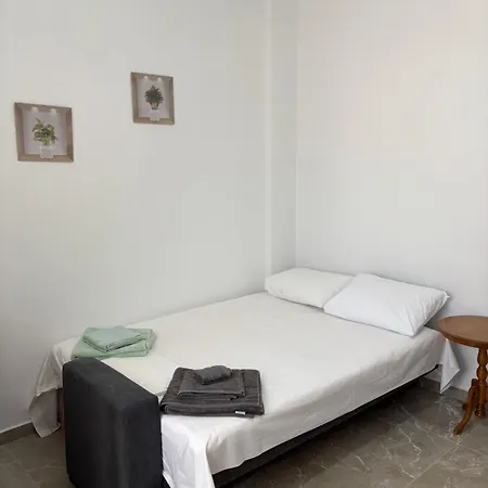 Vespoina With Private Parking Skiathos by