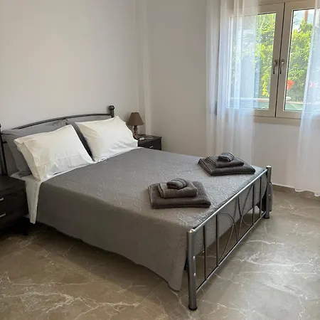 Vespoina With Private Parking 公寓